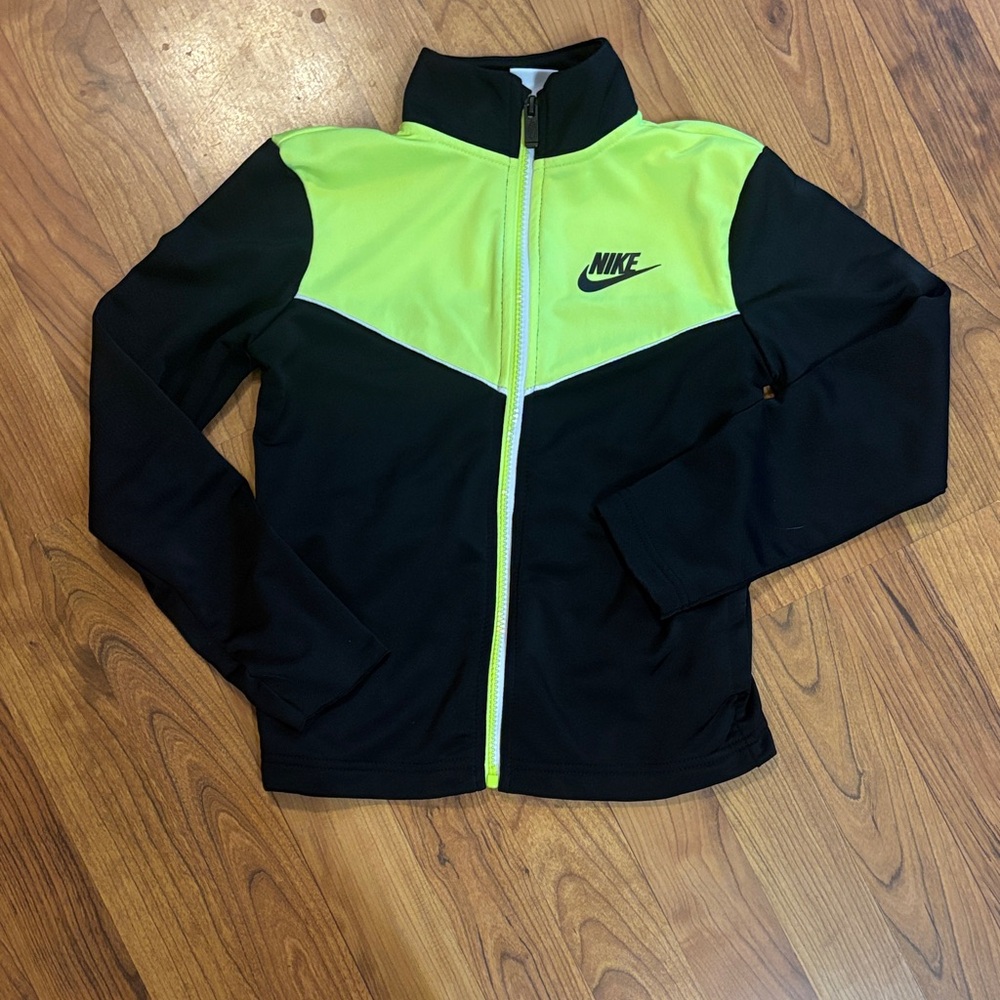 Nike Kids Jacket in Black and Neon Yellow